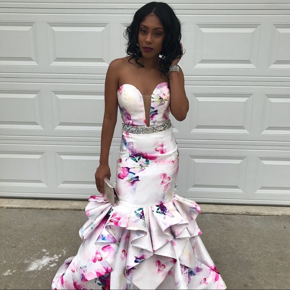 SOLD Rachele Allen floral dress - Picture 4 of 8